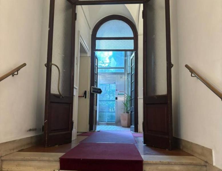 negozio in vendita a Roma in zona Trevi-Colonna