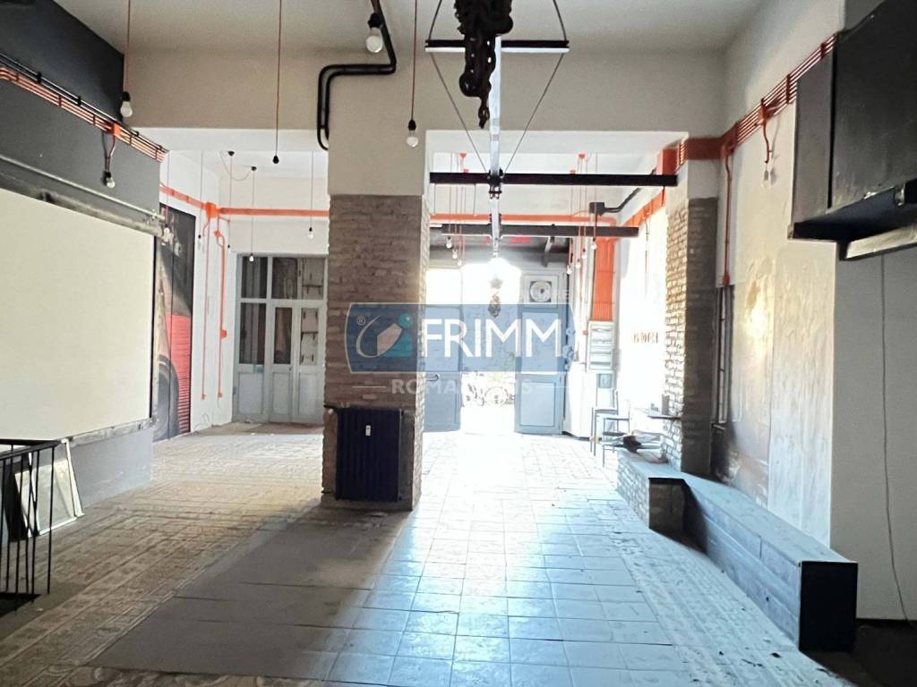 negozio in vendita a Roma in zona Tiburtino