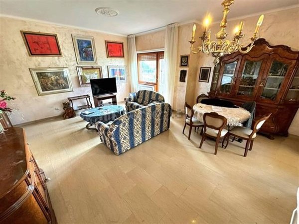 appartamento in vendita a Roma in zona Corviale