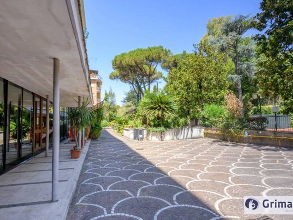 appartamento in vendita a Roma in zona EUR