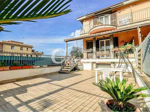 casa indipendente in vendita a Roma in zona Tor Bella Monaca