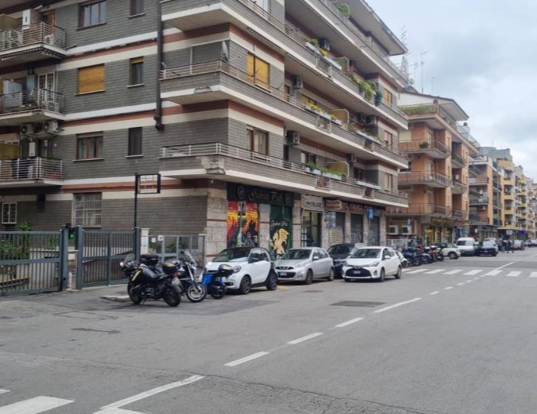locale commerciale in vendita a Roma in zona Monte Sacro/Talenti