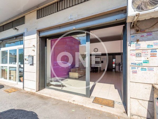 negozio in vendita a Roma in zona Tor Sapienza