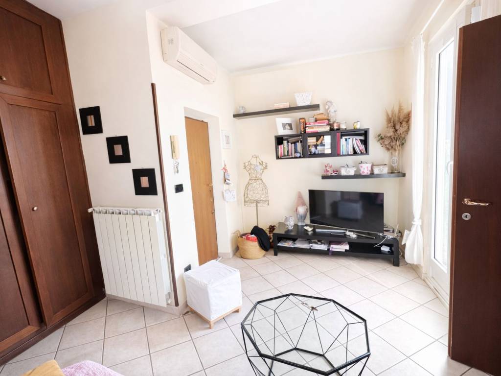 appartamento in vendita a Roma in zona Dragona/Bagnoletto