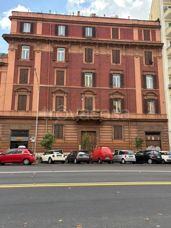 appartamento in vendita a Roma in zona Tuscolano