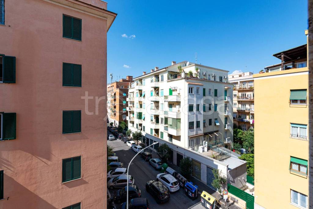appartamento in vendita a Roma in zona Gianicolense