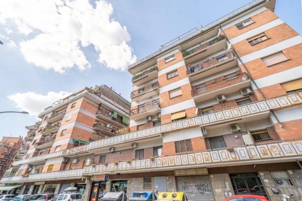 appartamento in vendita a Roma in zona Prenestino-Labicano