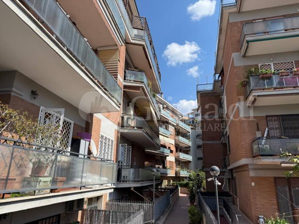 appartamento in vendita a Roma in zona Portuense