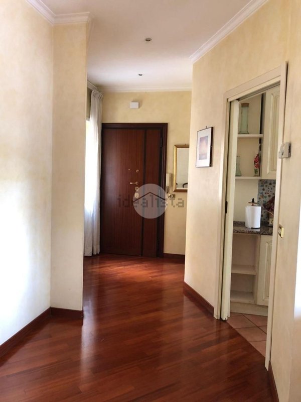 appartamento in vendita a Roma in zona Castro Pretorio