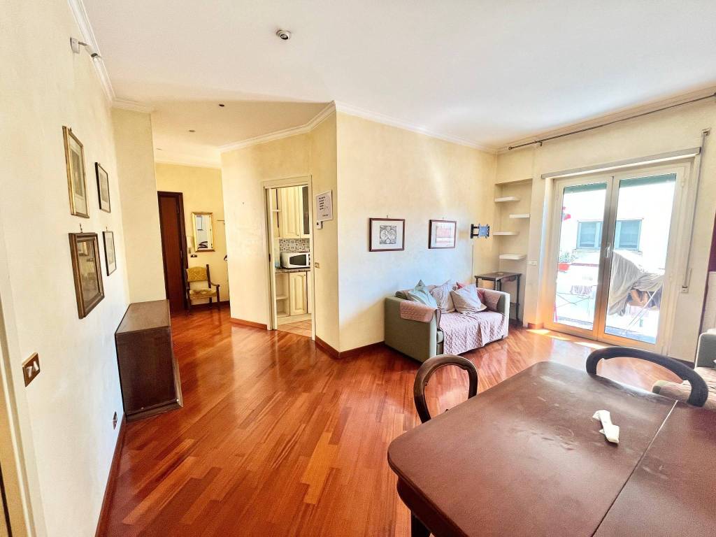 appartamento in vendita a Roma in zona Esquilino