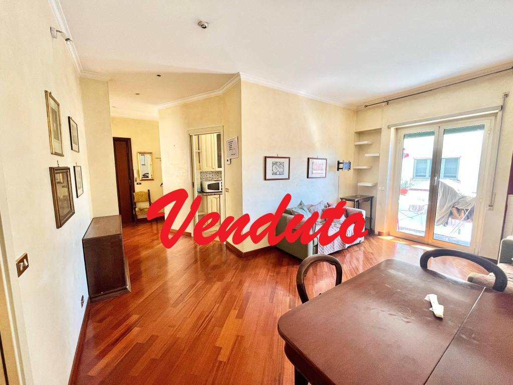 appartamento in vendita a Roma in zona Esquilino