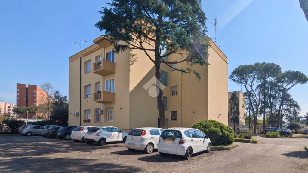 appartamento in vendita a Roma in zona Prenestino-Centocelle