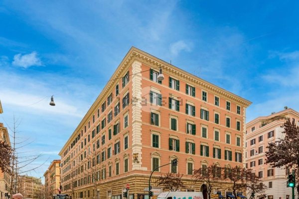appartamento in vendita a Roma in zona Rione Prati