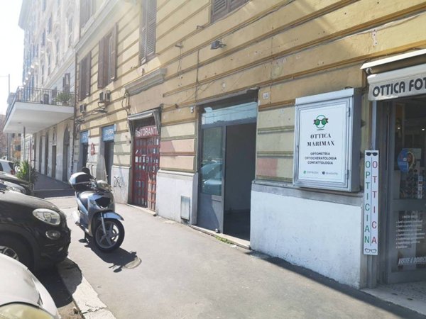 negozio in vendita a Roma in zona Castro Pretorio