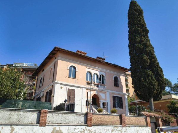 casa indipendente in vendita a Roma in zona Magliana Vecchia