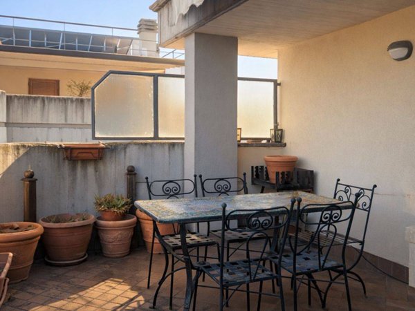 appartamento in vendita a Roma in zona Corviale