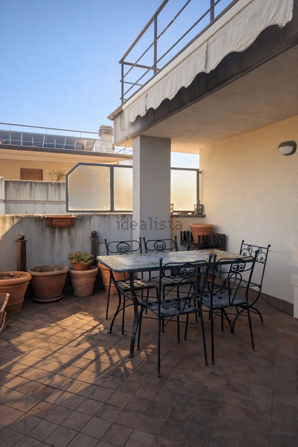 appartamento in vendita a Roma in zona Corviale