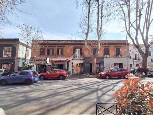 appartamento in vendita a Roma in zona Prenestino-Centocelle