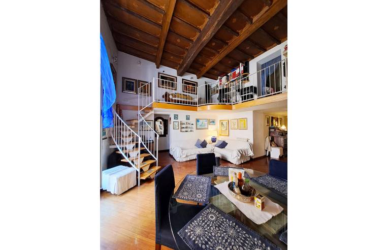 appartamento in vendita a Roma in zona Parione/Sant'Eustachio