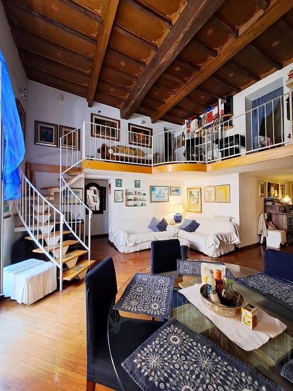 appartamento in vendita a Roma in zona Parione/Sant'Eustachio