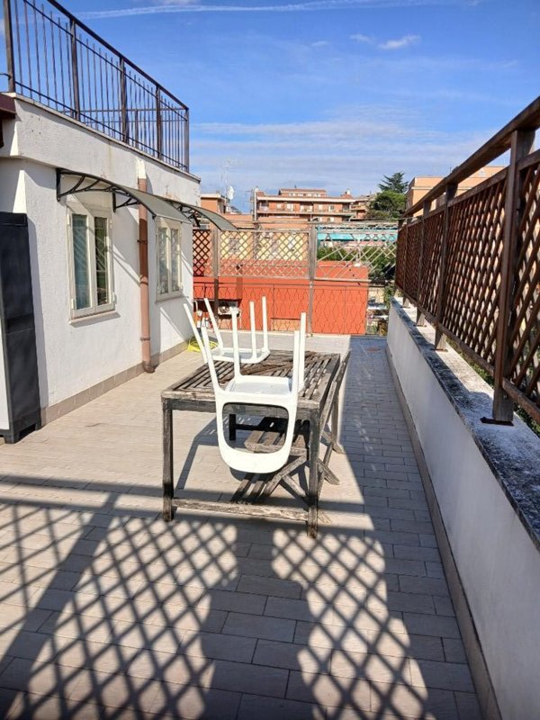 appartamento in vendita a Roma in zona Romanina