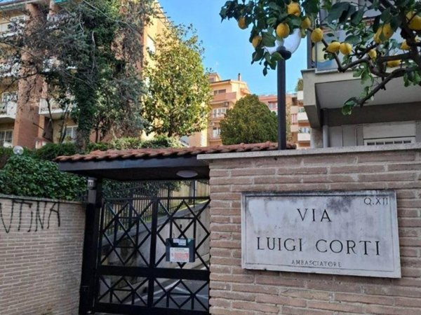 appartamento in vendita a Roma in zona Gianicolense