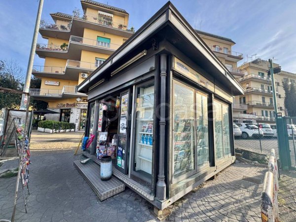negozio in vendita a Roma in zona Tor Sapienza
