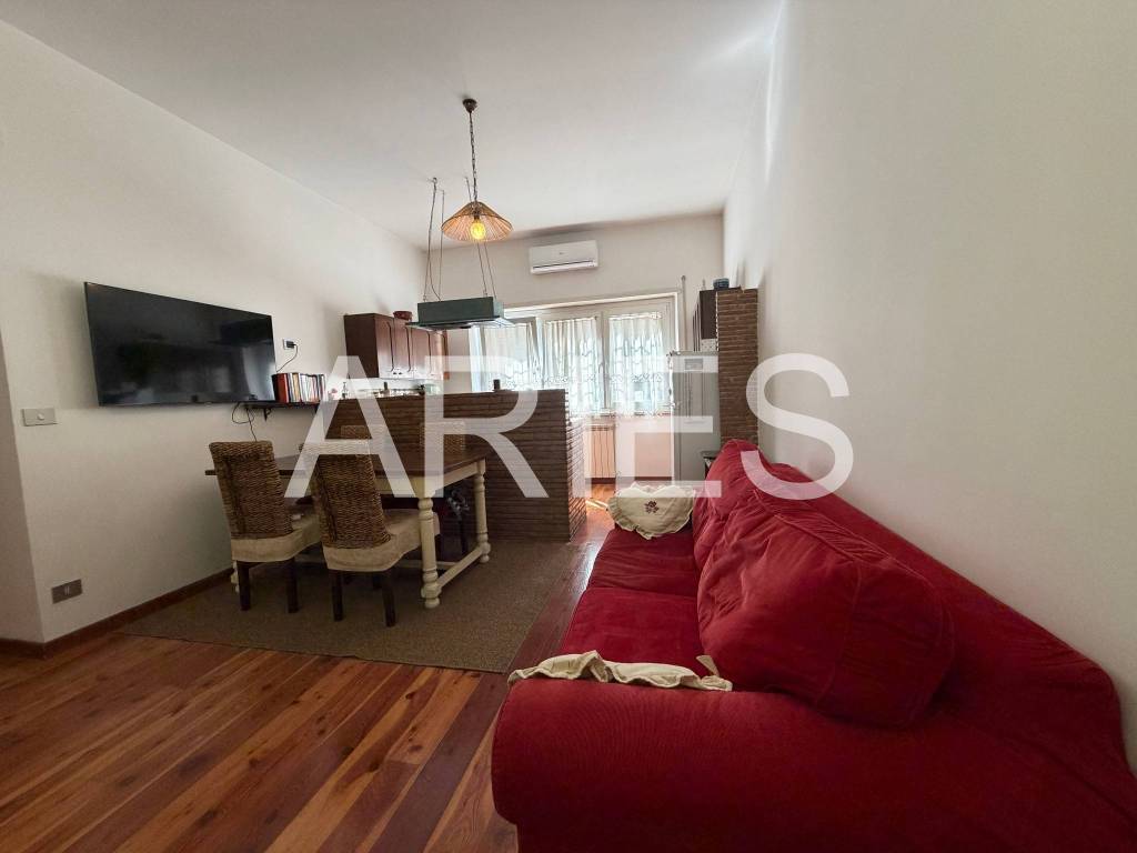 appartamento in vendita a Roma in zona Ostia