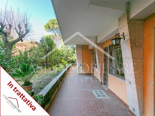 appartamento in vendita a Roma in zona Tor di Quinto