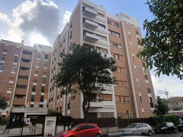 appartamento in vendita a Roma in zona Ardeatino