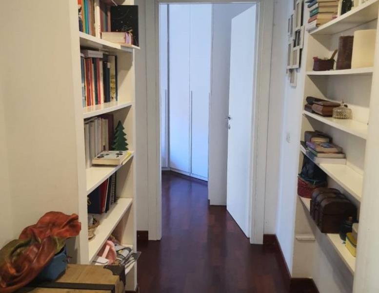appartamento in vendita a Roma in zona Ostiense
