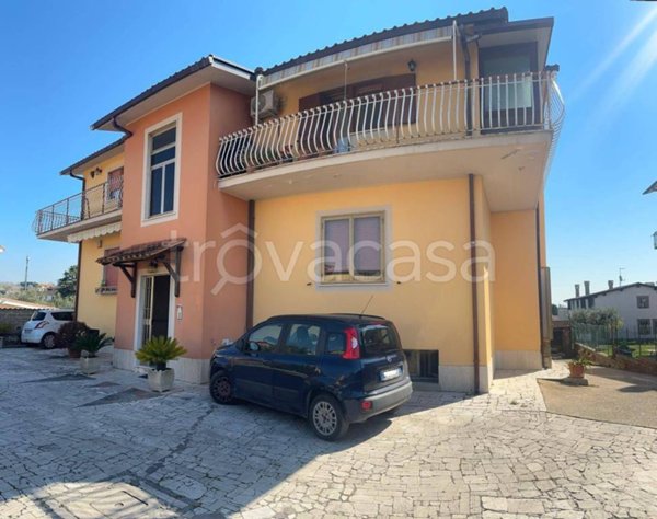 appartamento in vendita a Roma in zona Cesano