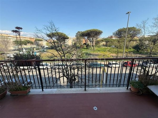appartamento in vendita a Roma in zona Ostia