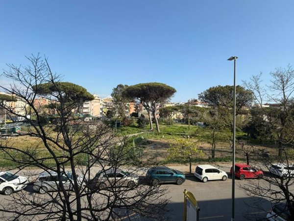 appartamento in vendita a Roma in zona Ostia