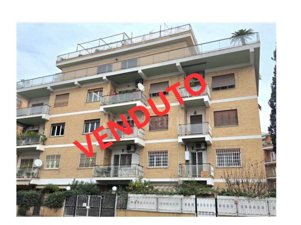 appartamento in vendita a Roma