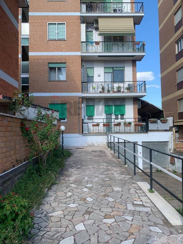 appartamento in vendita a Roma in zona Gianicolense