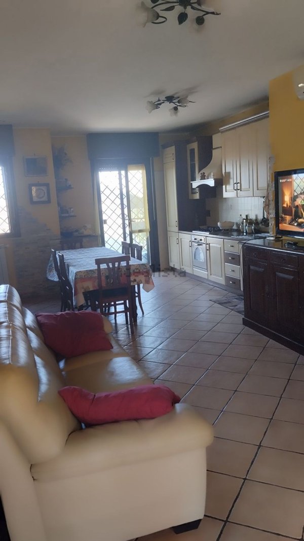 casa indipendente in vendita a Roma in zona Monte Migliore