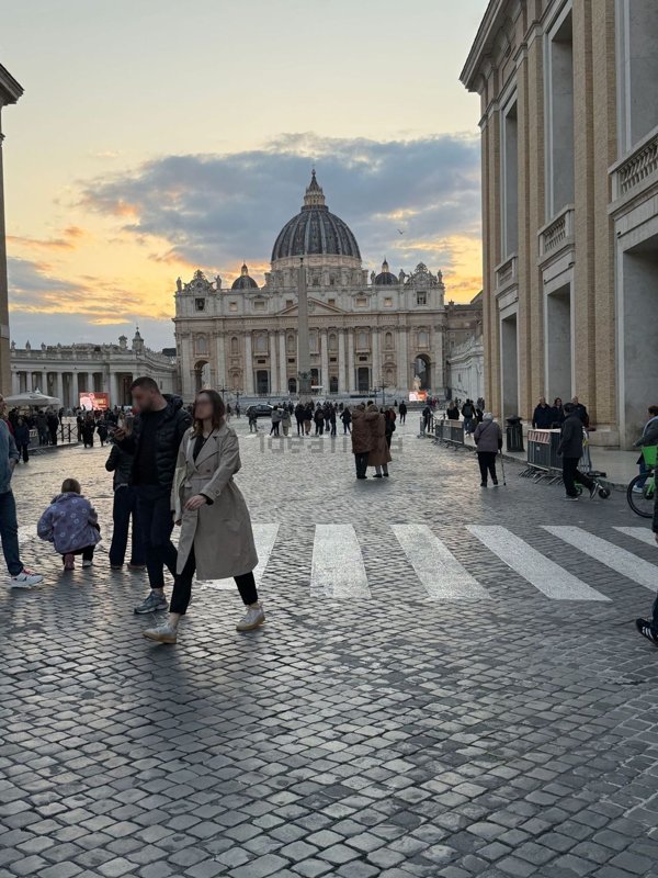 locale commerciale in vendita a Roma in zona Rione Borgo