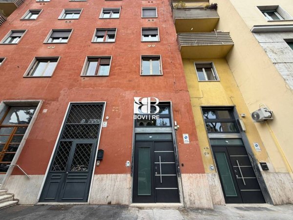 appartamento in vendita a Roma in zona Appio Latino
