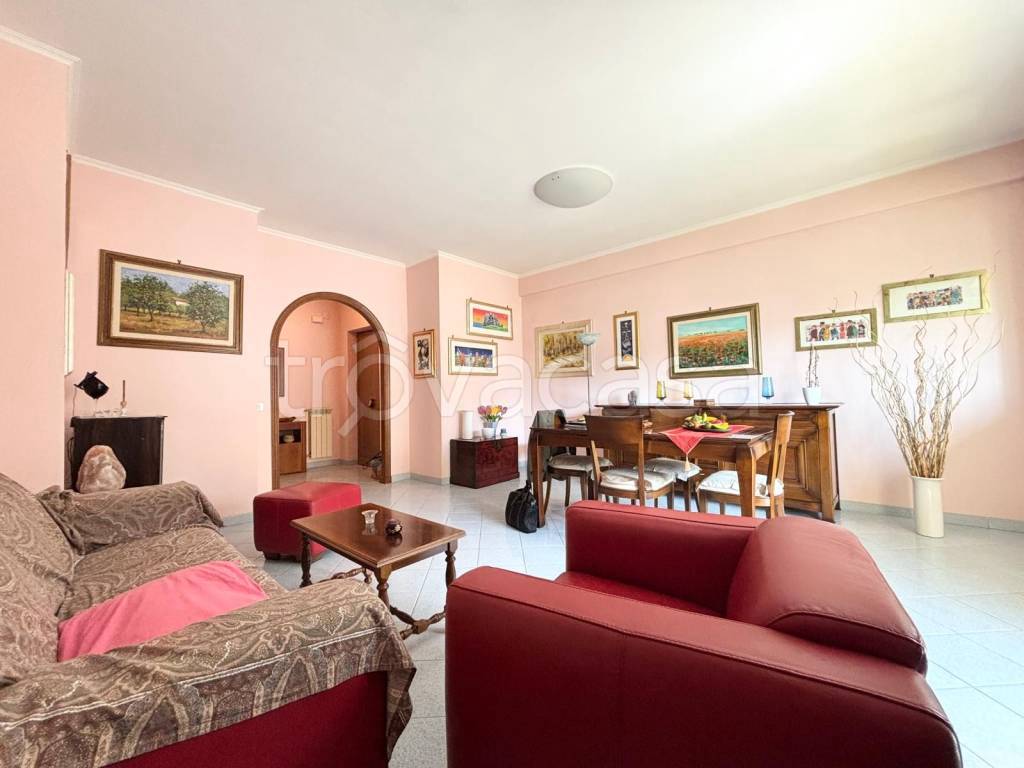 appartamento in vendita a Roma in zona Spinaceto