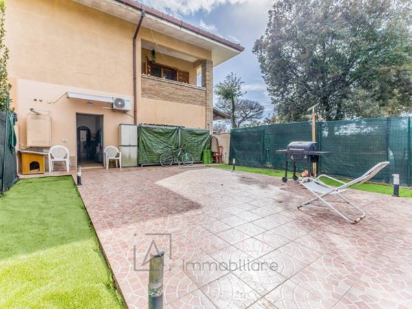 appartamento in vendita a Roma in zona Casal Palocco