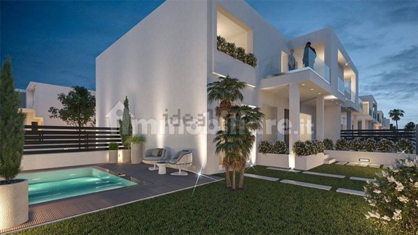 casa indipendente in vendita a Roma in zona Infernetto