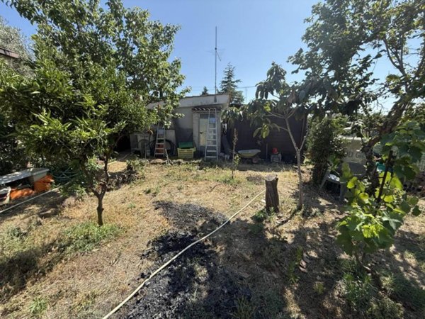 casa indipendente in vendita a Roma in zona Infernetto