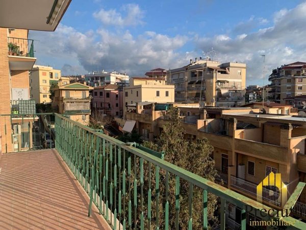 appartamento in vendita a Roma in zona La Pisana