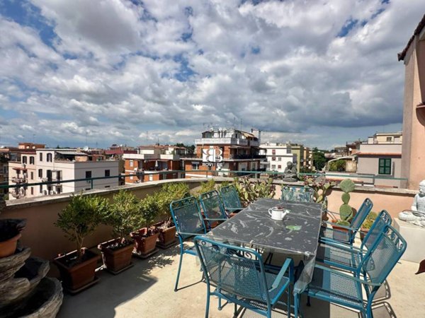 appartamento in vendita a Roma in zona Aurelio