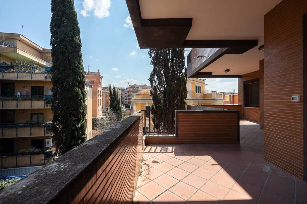 appartamento in vendita a Roma in zona Della Vittoria