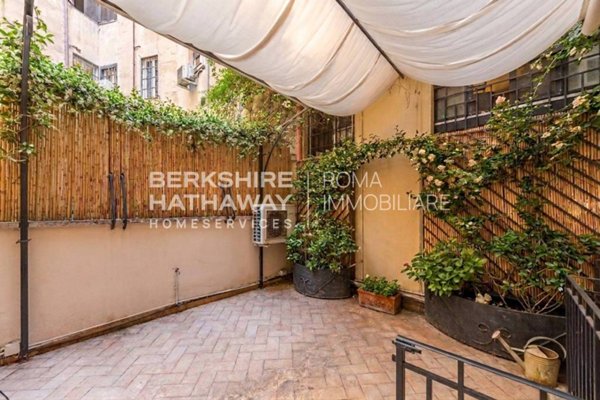 appartamento in vendita a Roma in zona Rione Prati