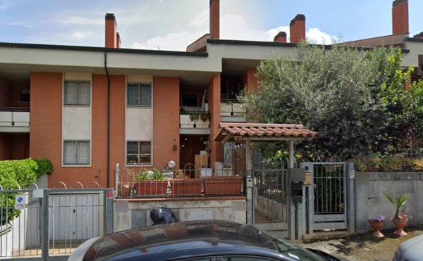 appartamento in vendita a Roma in zona Lunghezza