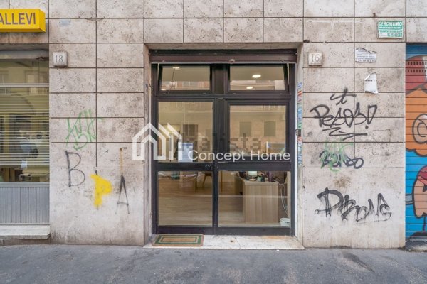locale commerciale in vendita a Roma