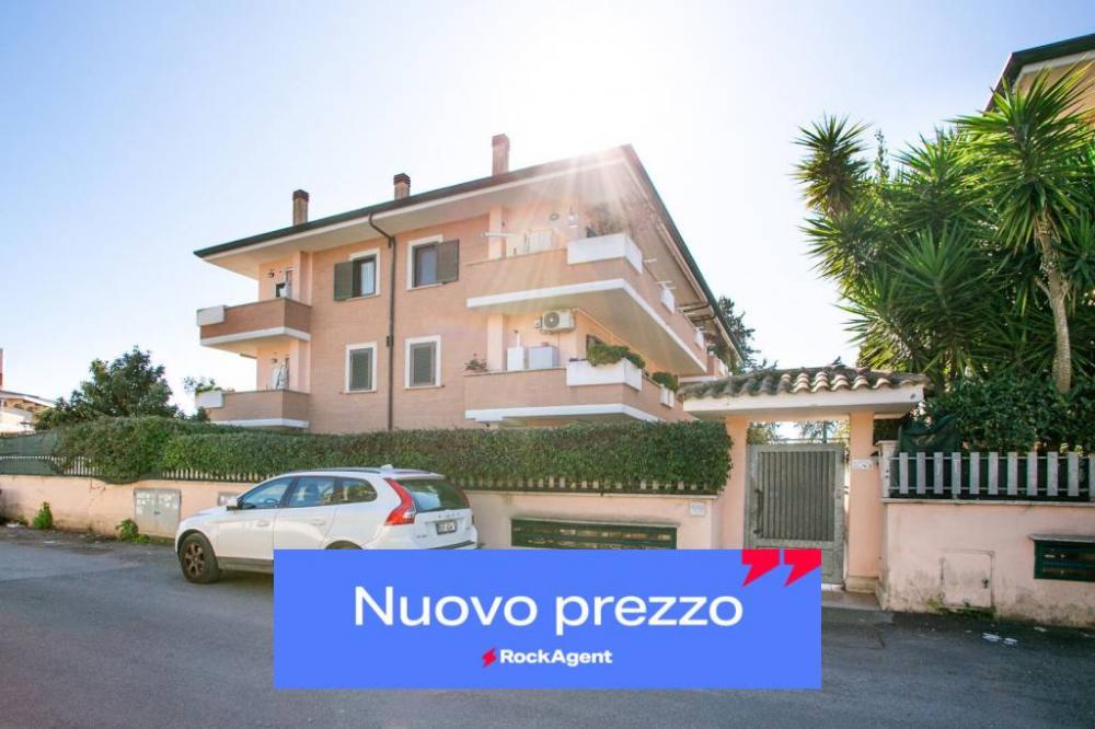 appartamento in vendita a Roma in zona Infernetto
